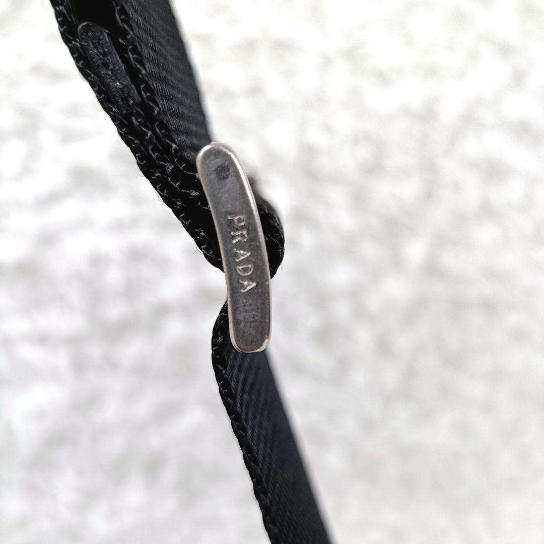 PRADA 三角ロゴ メッセンジャーバッグ 斜めがけ可 A4収納可 白タグあり