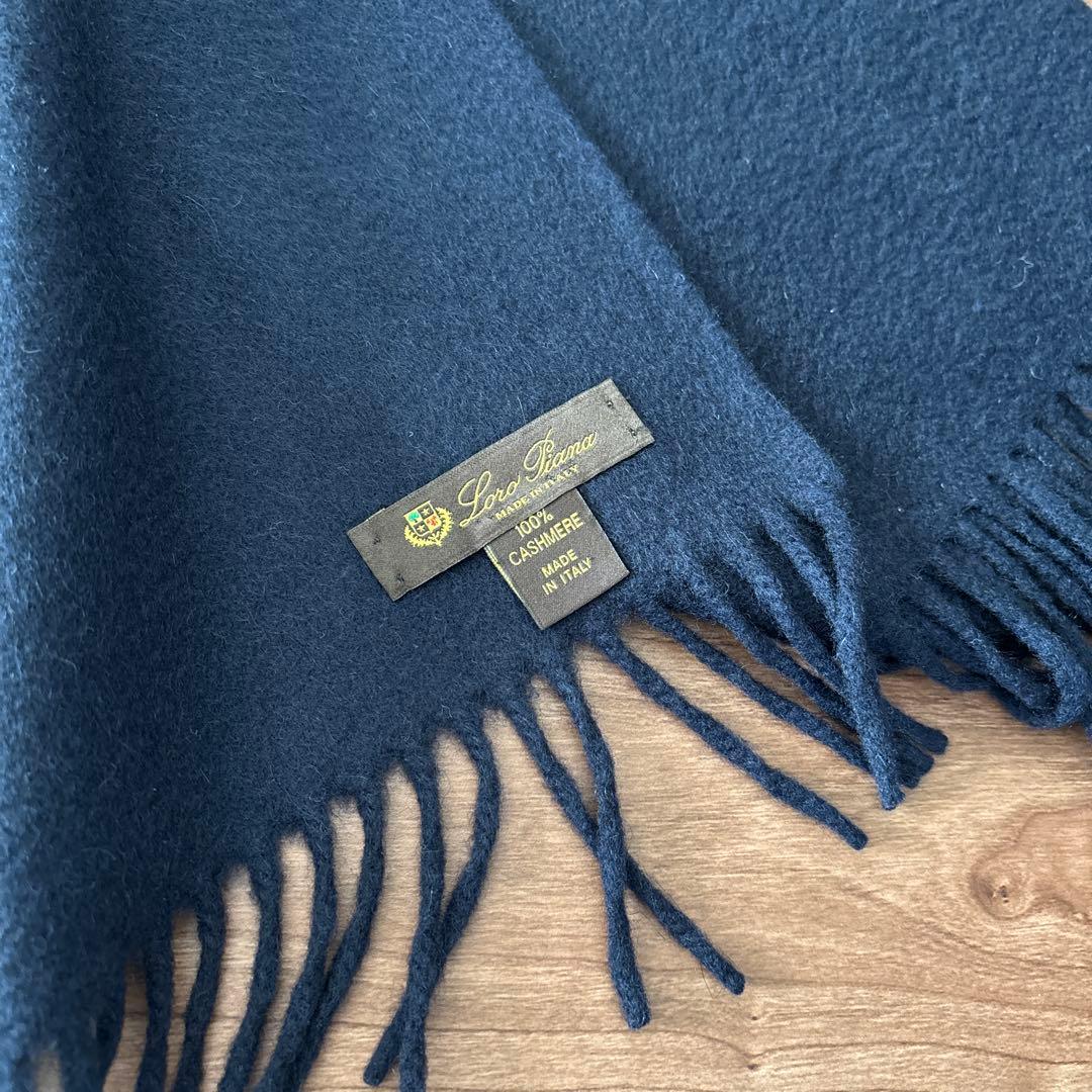 Loro Pianaのカシミアマフラー