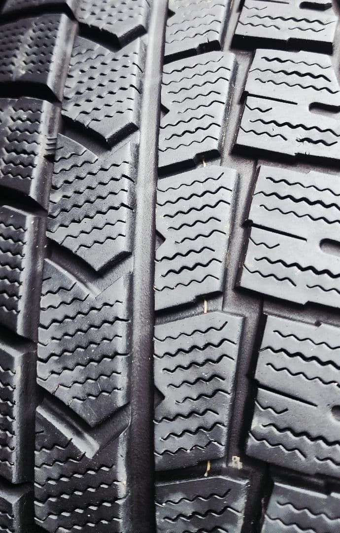 4本セット DUNLOP WINTERMAX 02 205/60R16