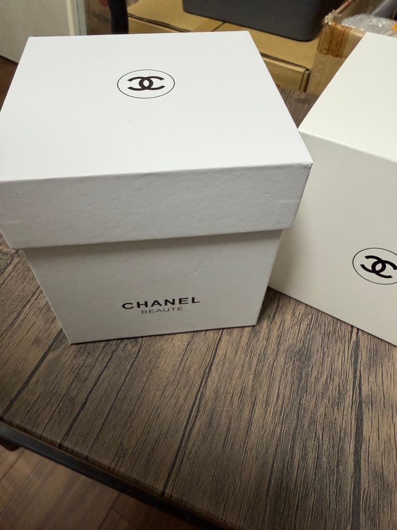 2025新品 CHANEL ホリデー　スノードーム ノベルティ シャネル　VIP