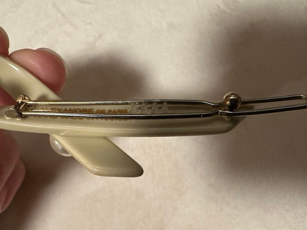 美品　アレクサンドルドゥパリ　ボールピン　ベージュ