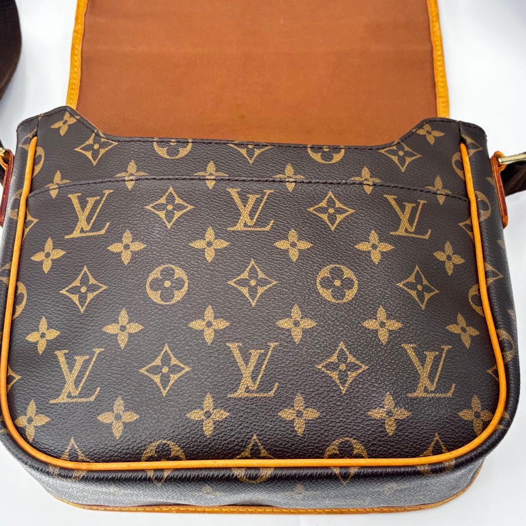 LOUIS VUITTON メッセンジャー ボスフォールPM ショルダーバッグ