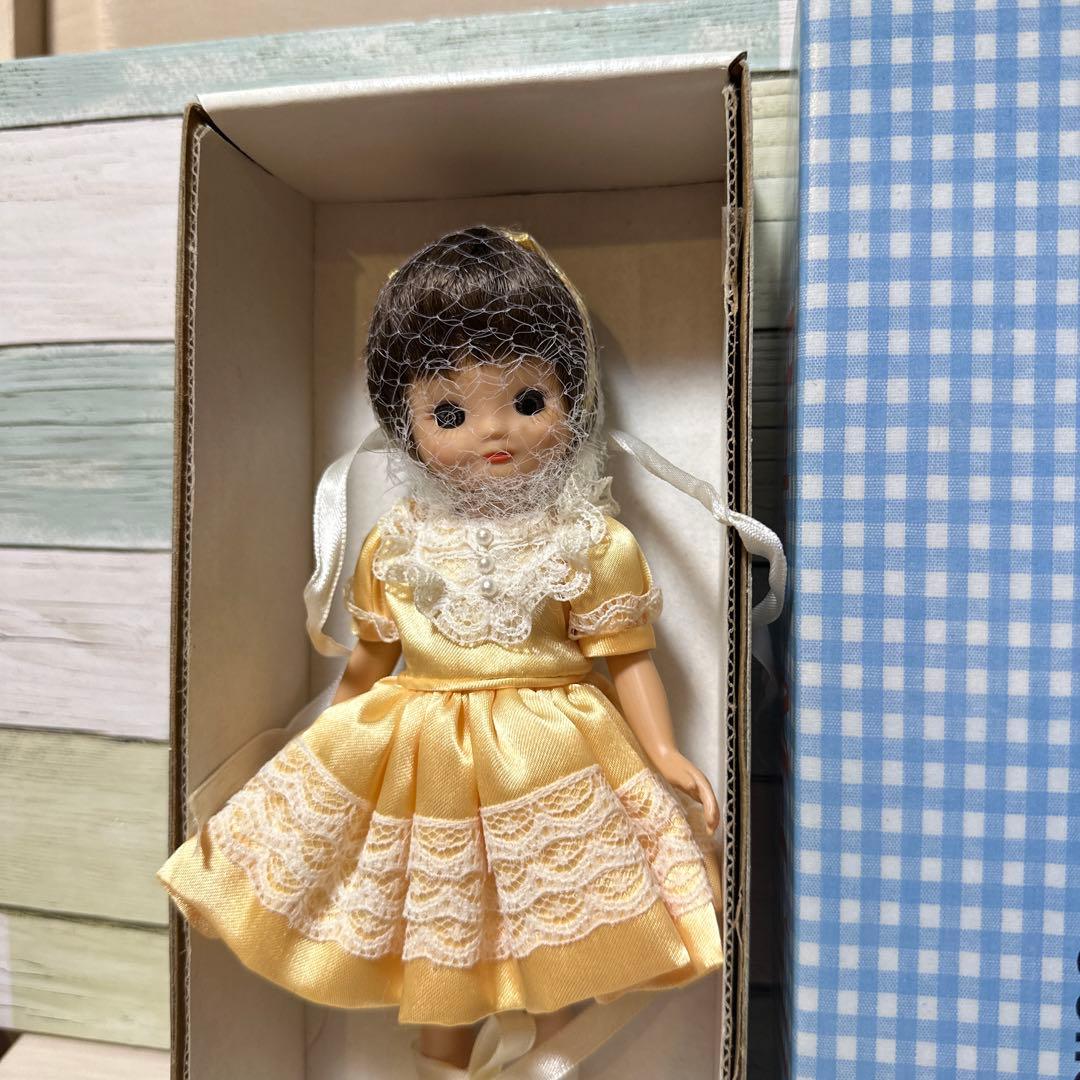 1115 タイニーベッツィーマッコール スプリング