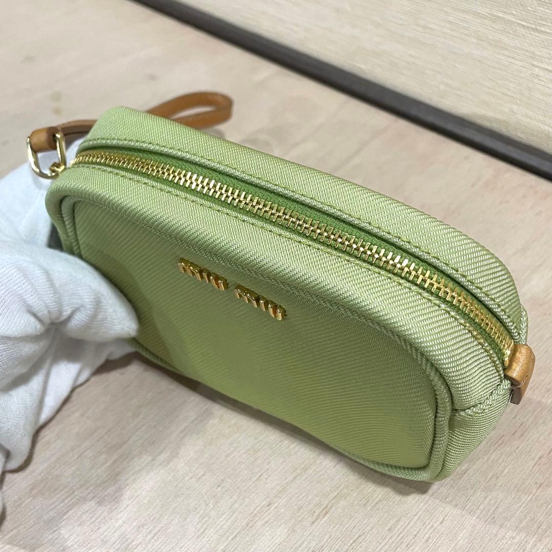 MIU MIU ミュウミュウ ポーチ ミニポーチ