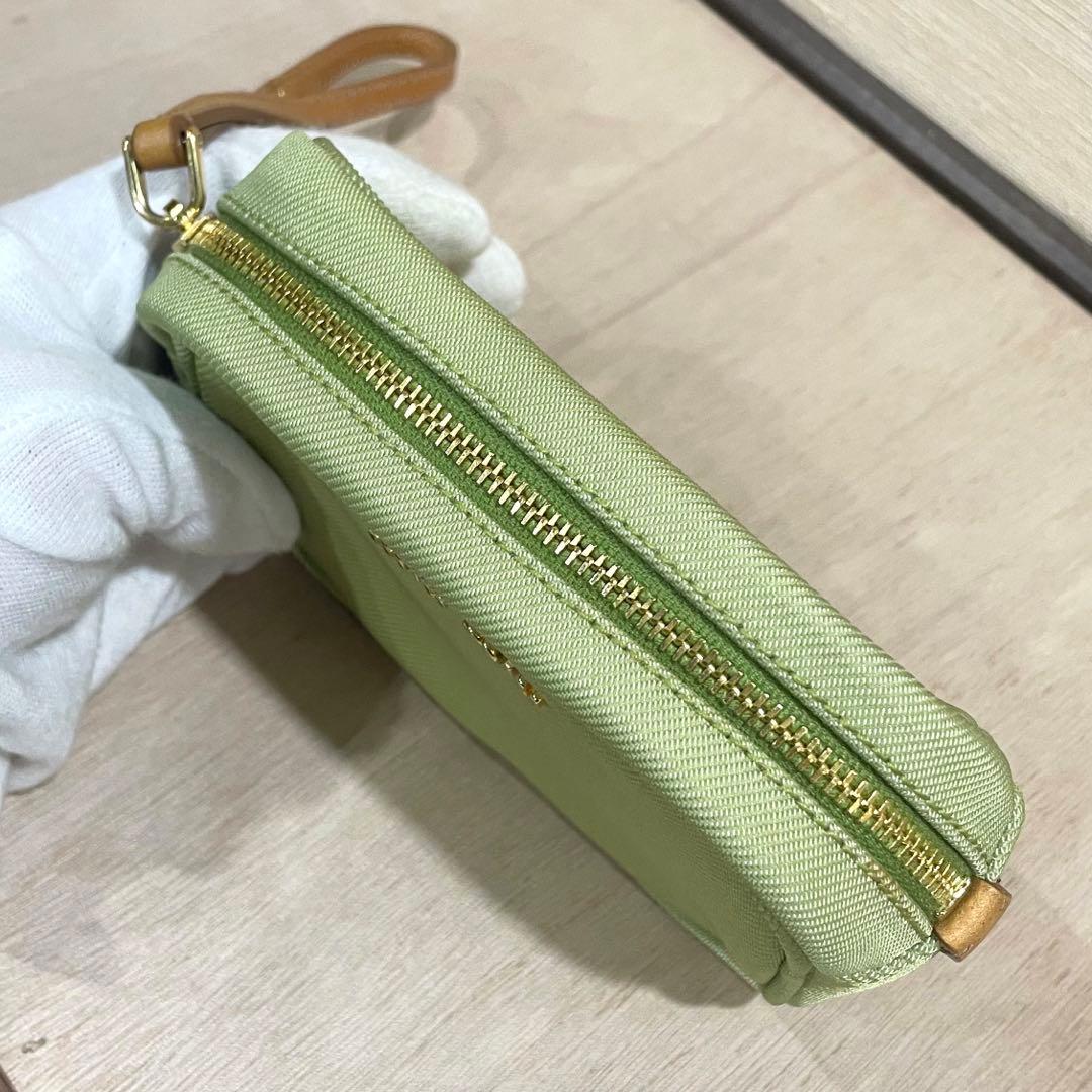 MIU MIU ミュウミュウ ポーチ ミニポーチ