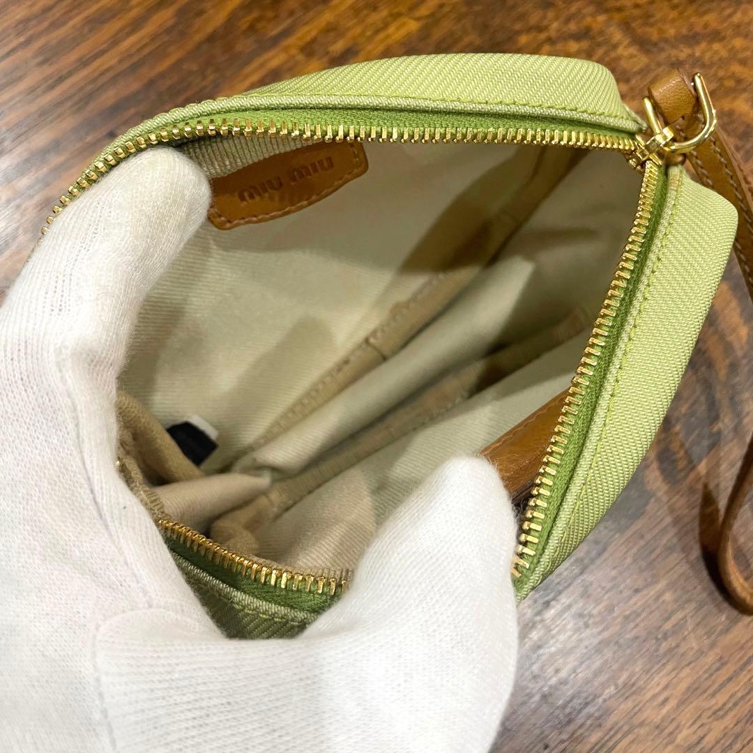 MIU MIU ミュウミュウ ポーチ ミニポーチ