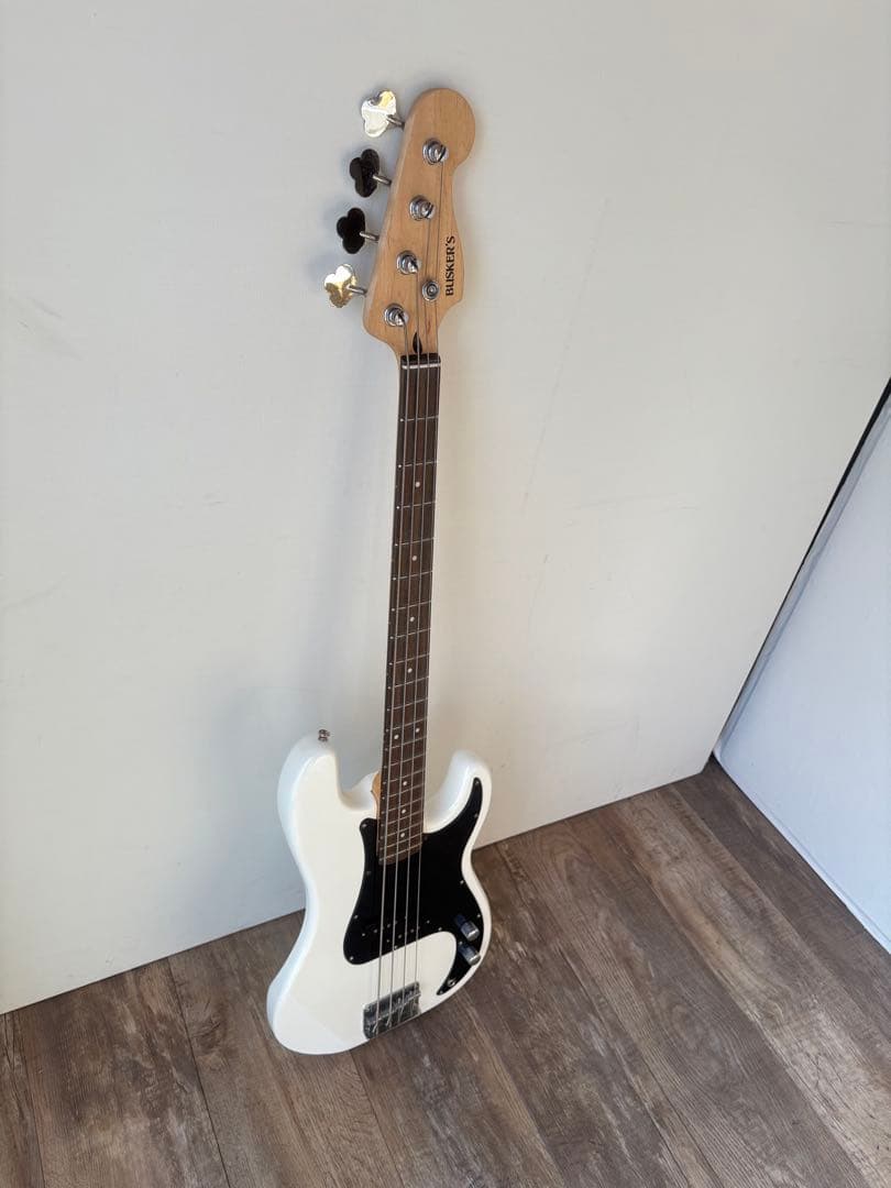 バスカーズ　ベース　エレキベース　オマケ付き！