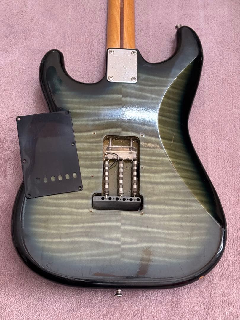 MIJフジゲン製　Squier by Fender Silver Series