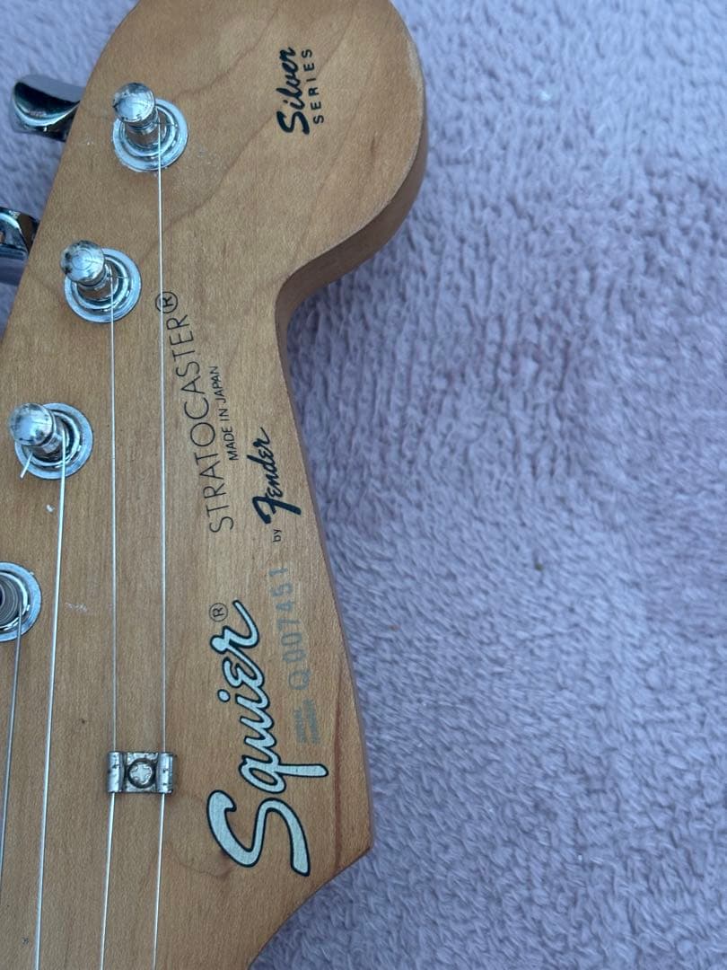 MIJフジゲン製　Squier by Fender Silver Series