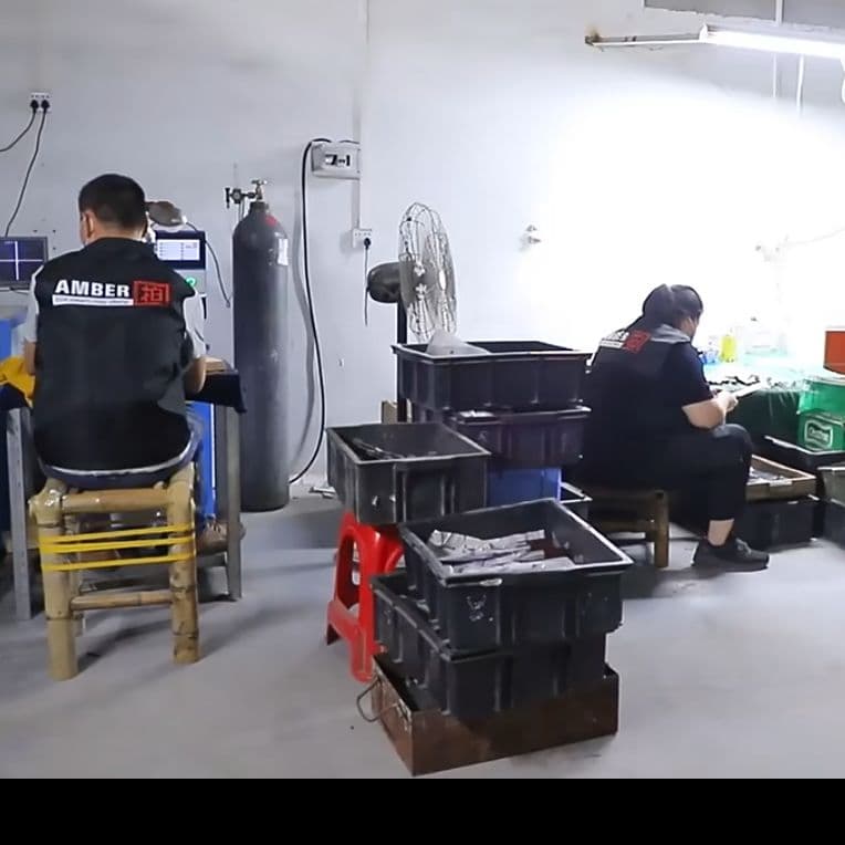 刺身包丁VG10　73層　ダマスカス鋼　先丸　筋引き　両刃　柳　刺身　包丁　青柄