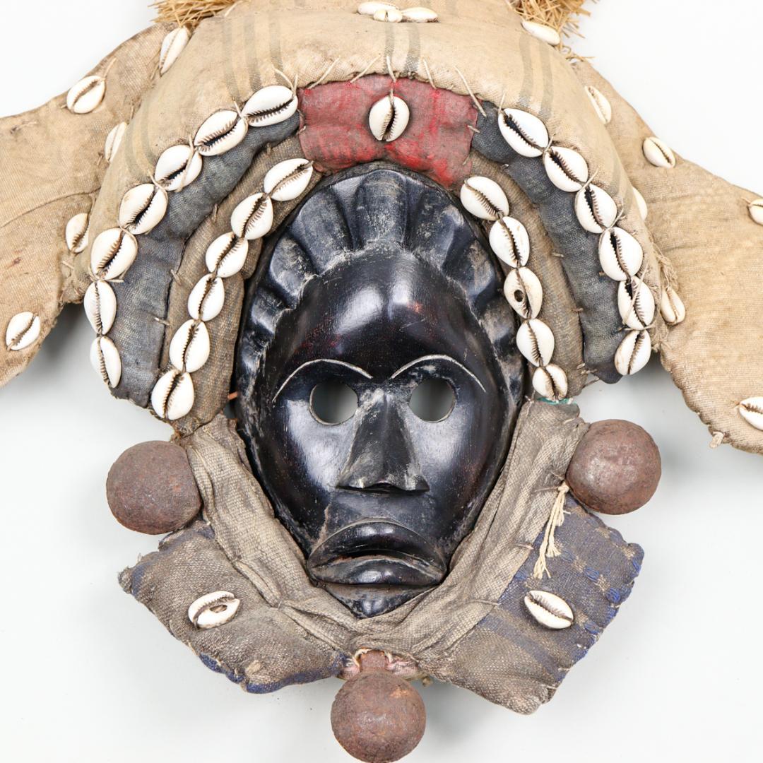 アンゴラ共和国 チョクウェ族 ムカンダ マスク