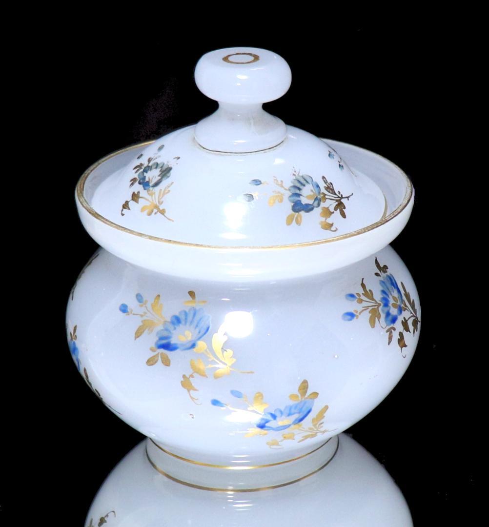 オールド・バカラ 激レア1870年頃 金彩エナメル彩オパーリンクリスタル製 蓋物