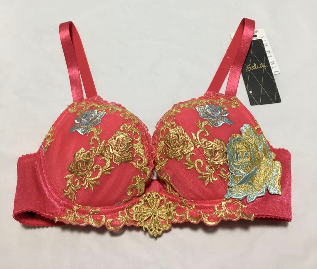 新品　ワコール　サルート 73G ブラジャーD70 ショーツM