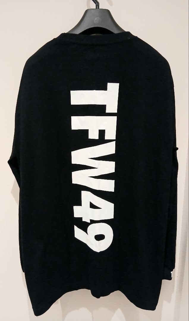 TFW49　LONG T-BACK PRINT　ロングティーシャツ