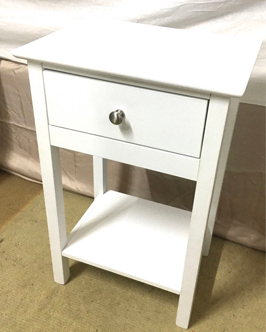 ベッドサイドテーブル木製　ホワイト