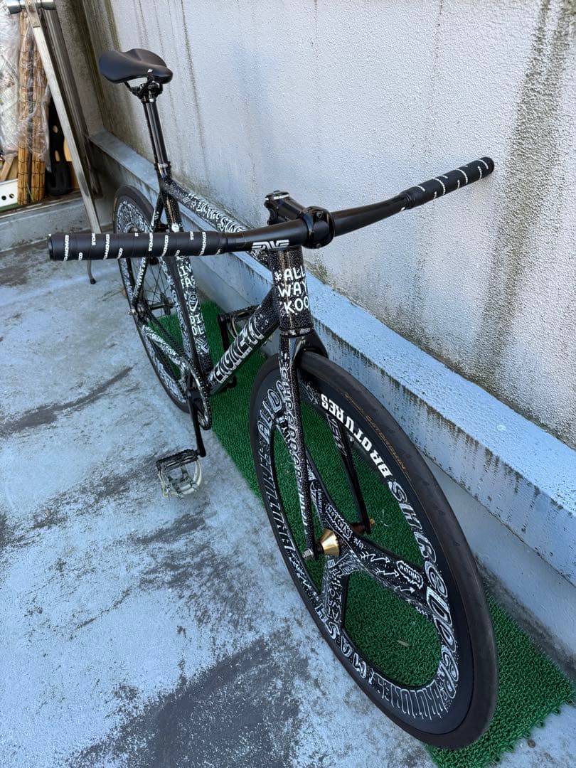 ENGINE11 CHAS限定モデル！　Mサイズ