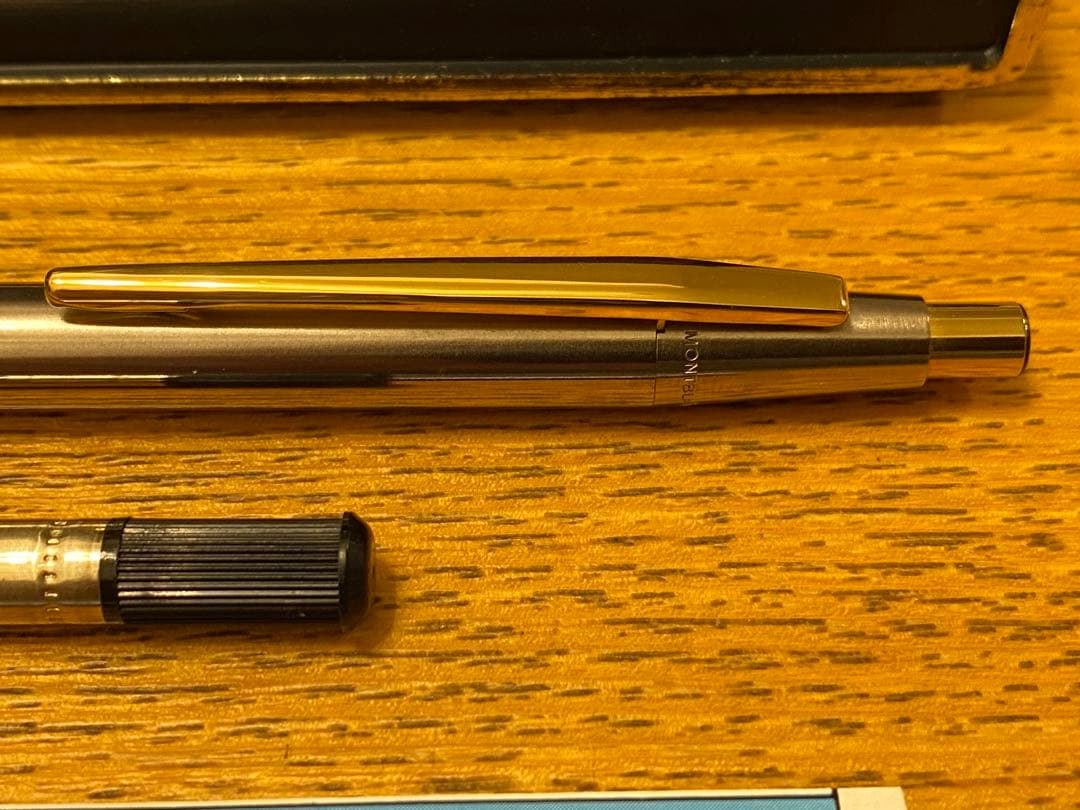 【美品】MONTBLANC モンブラン ノック式ボールペン ノブレス