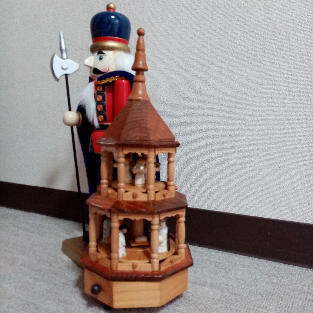 ドイツ製　くるみ割り人形&オルゴールツリー（木製、回転式）