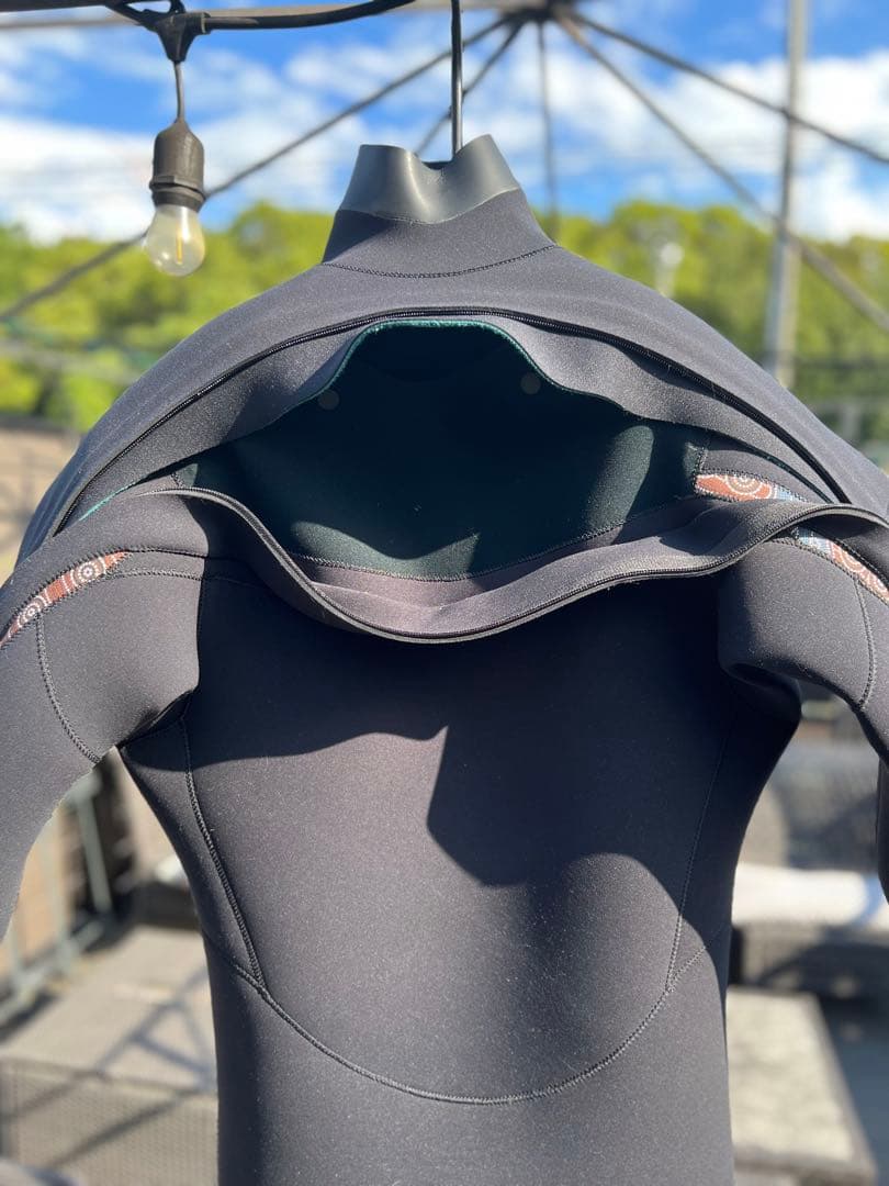 ウエットスーツ新中品‼️期間中値下げ中‼️