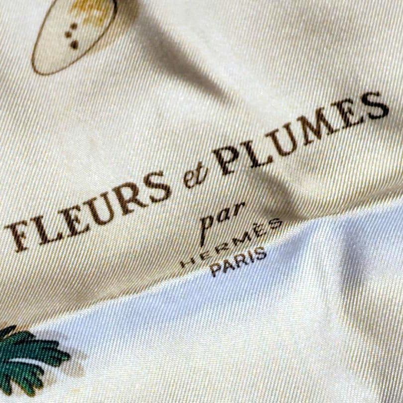 エルメス HERMÈS スカーフ カレ90 フルール・エ・プリュム 中古