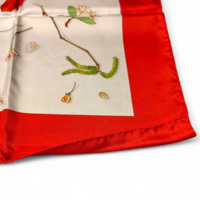 エルメス HERMÈS スカーフ カレ90 フルール・エ・プリュム 中古