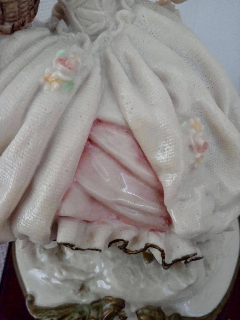 カポディモンテ　レース人形　フィギュリン　陶器　人形