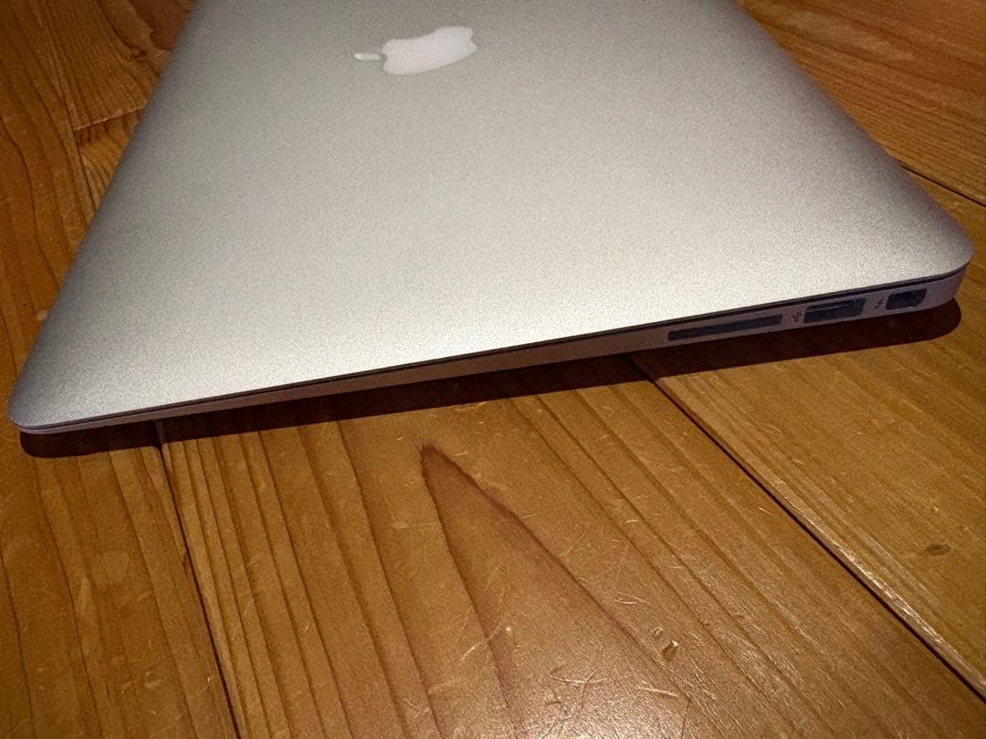 MacBook Air 2017 MacBook本体　充電器付き