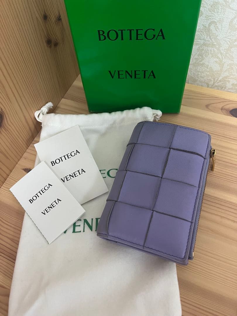 VOTTEGA VENETA 折り財布　マキシイントレチャート　カセット