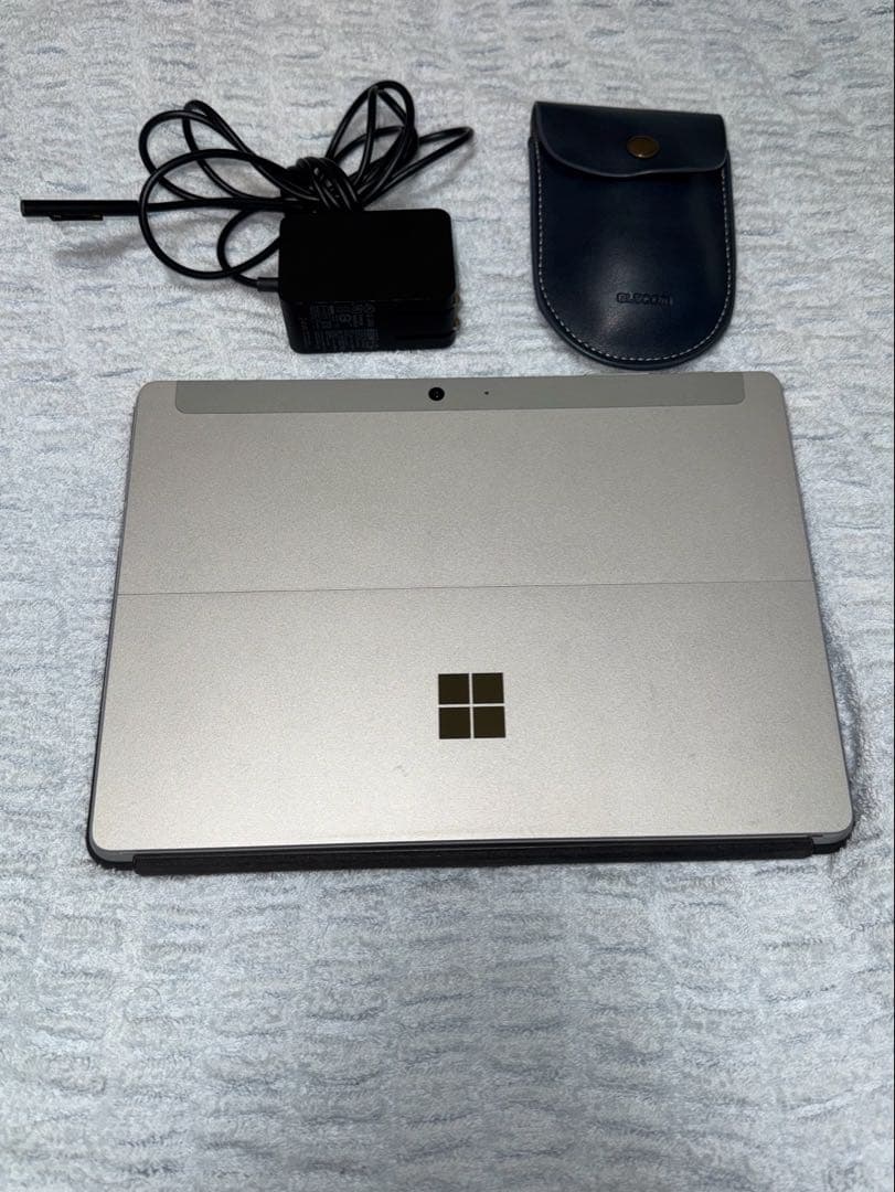 Microsoft Surface Go 64GB 純正キーボード・充電器付