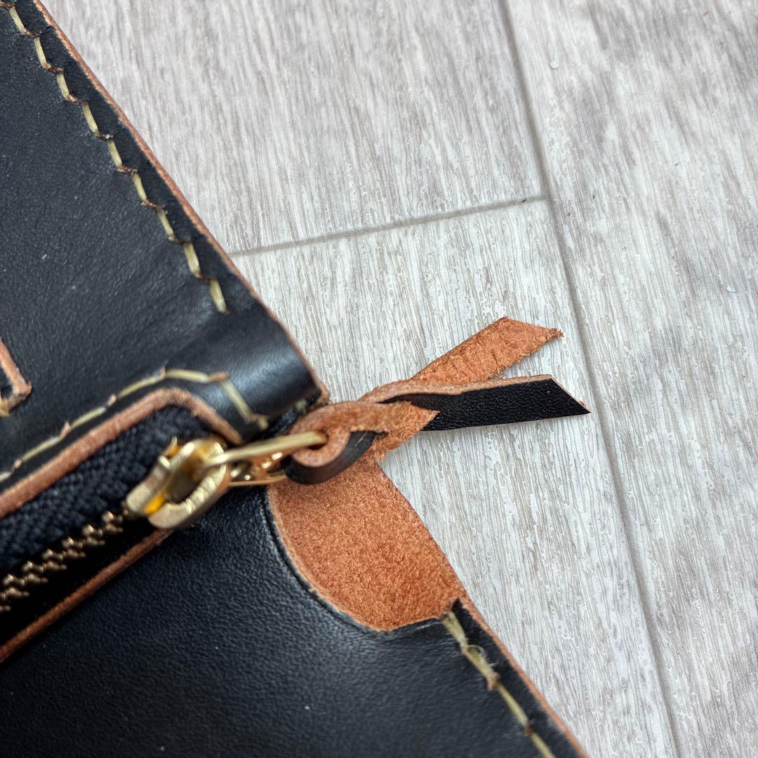 【茶芯ブラック】トラッカーウォレット　ミドル　真鍮　お札を折らずに収納　タイプA