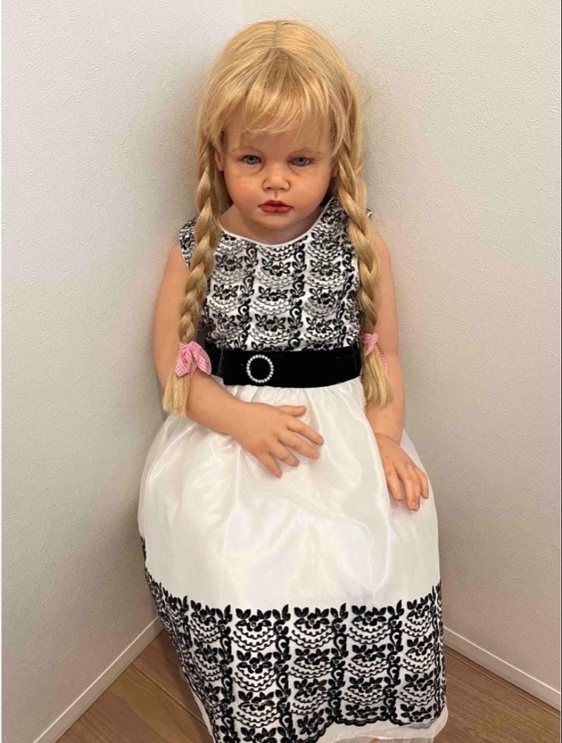 値下げ！！！　リボーンドール　女の子