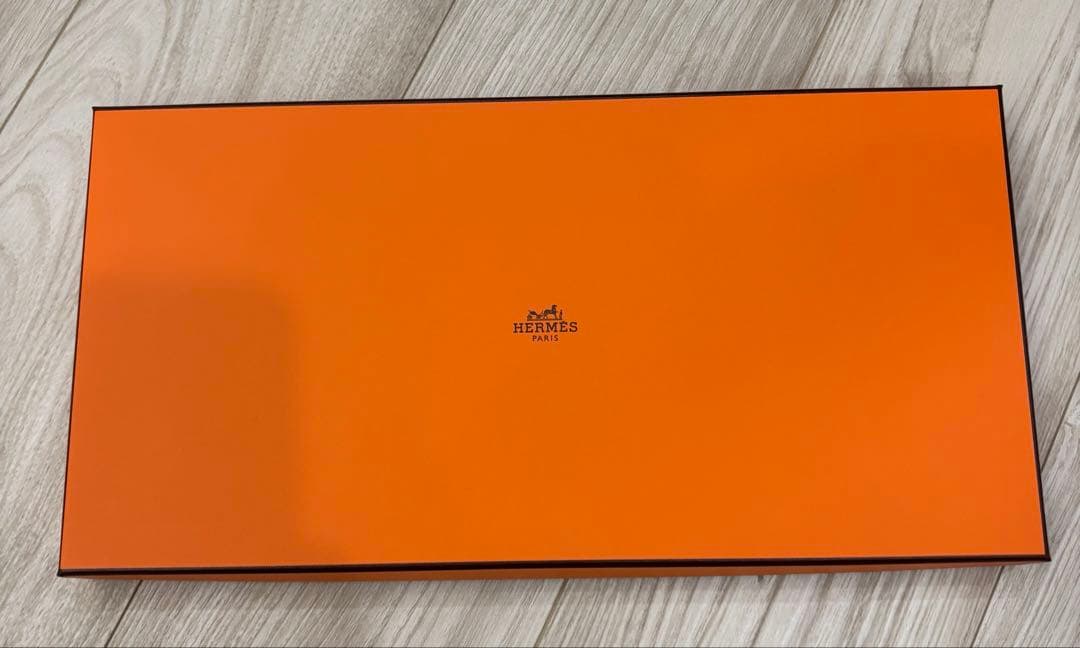 エルメス　カシシル　カレジェアン　バンダナ　朝の散歩　箱付