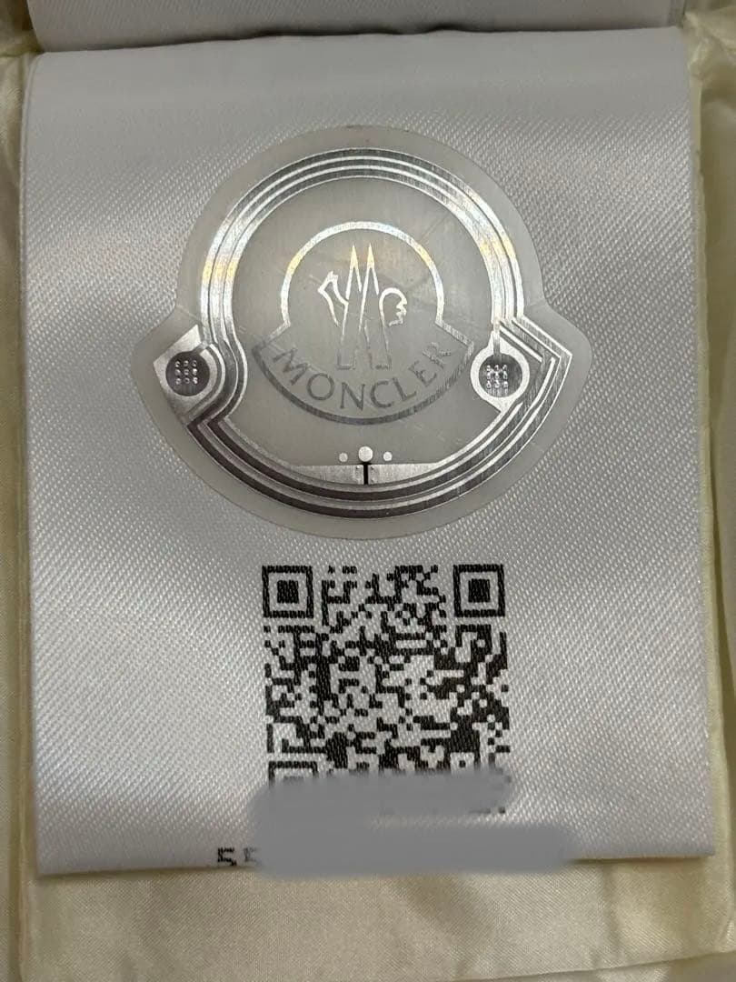 MONCLER :Lianeホワイトダウンベスト　size「1」　値下げ❗️