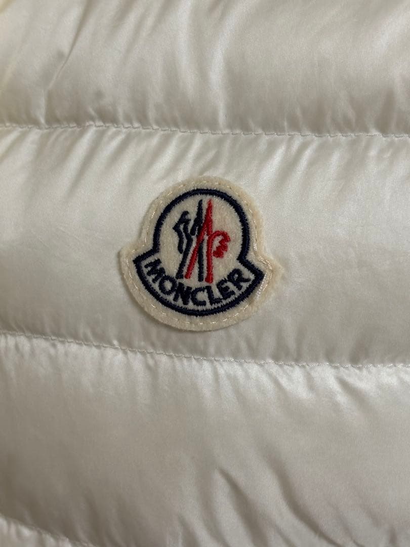 MONCLER :Lianeホワイトダウンベスト　size「1」　値下げ❗️