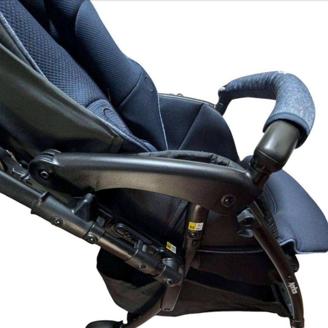 美品 アップリカ ラクーナクッションフリー 新品スペアクッション付 A B型対応