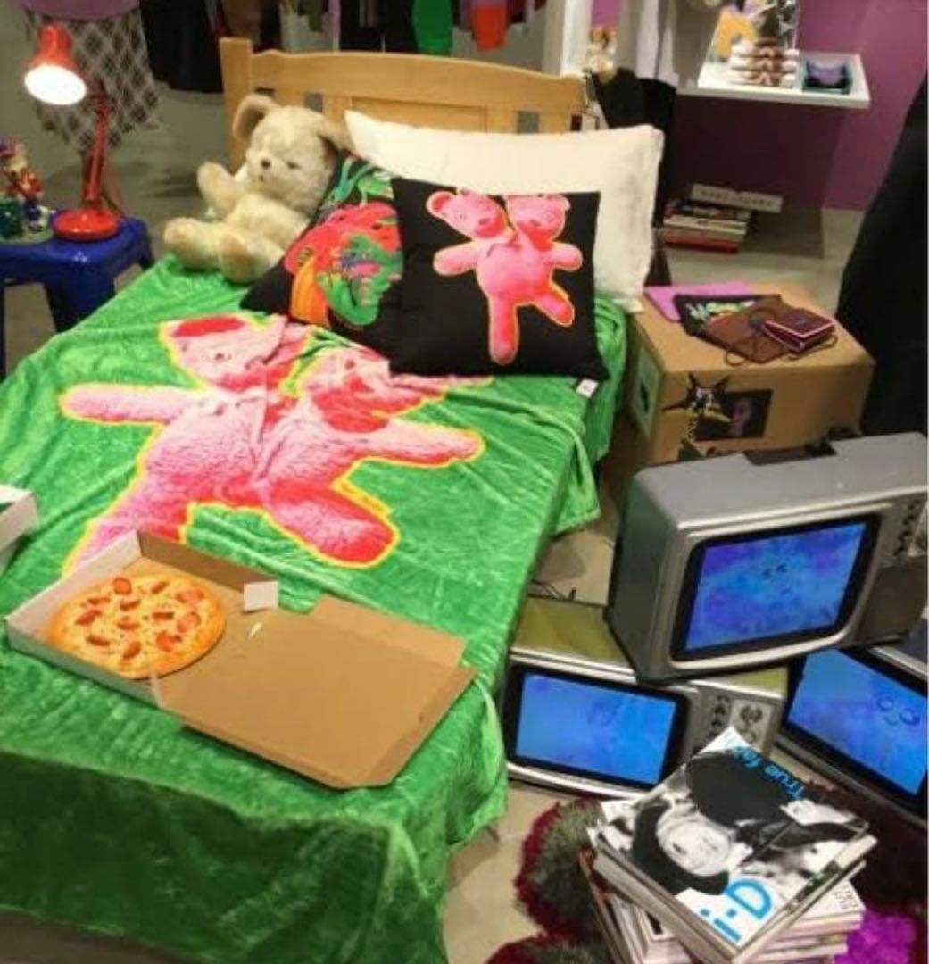 Heaven by Marc Jacobs クッション