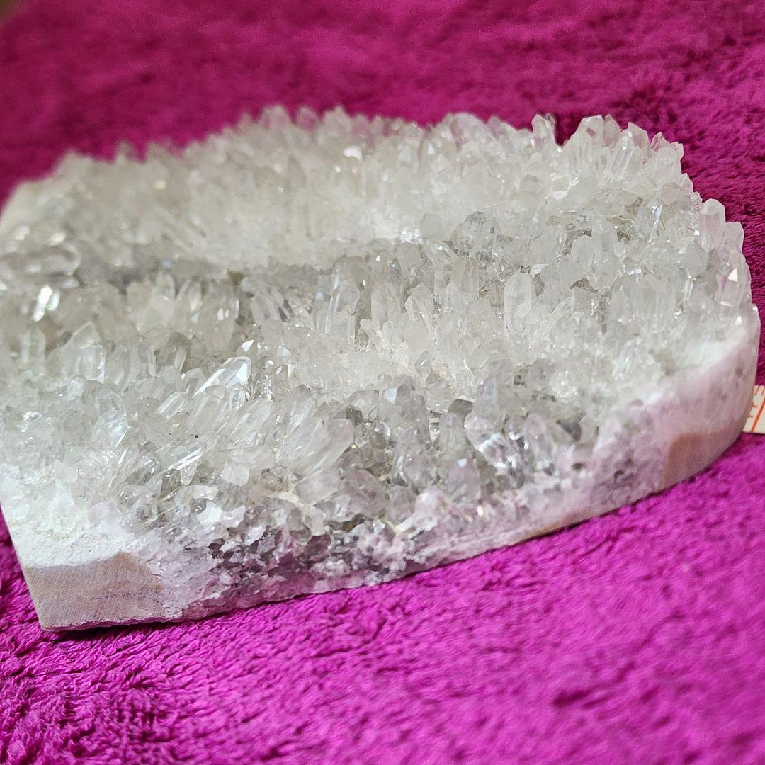 クリスタル水晶 菊花水晶 ハート型置物 スタンド付き