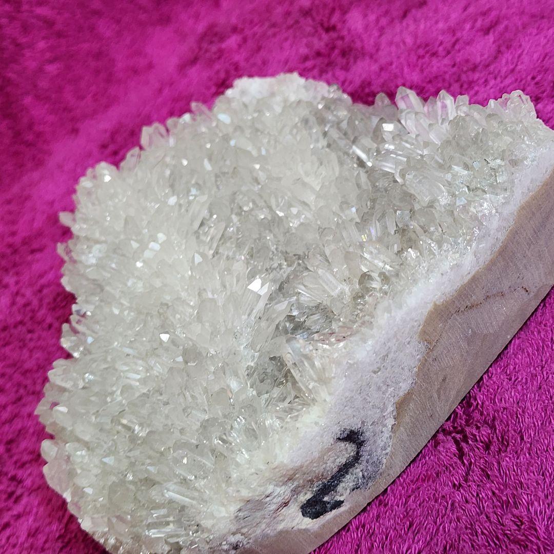 クリスタル水晶 菊花水晶 ハート型置物 スタンド付き