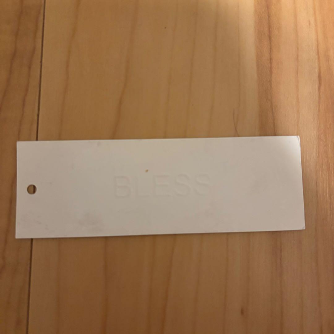 BLESS N°75 マフラー