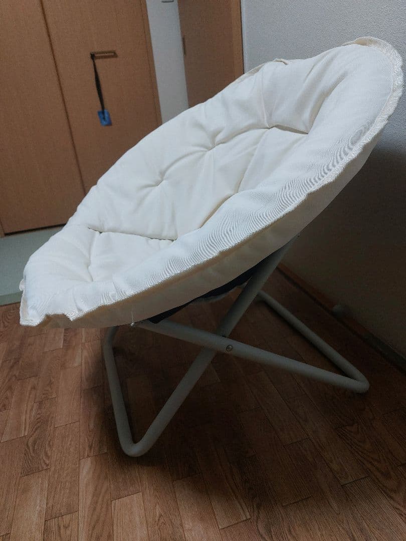⭐値下げしました⭐ ⭐再値下げ要相談⭐ホワイトクッション折りたたみチェア