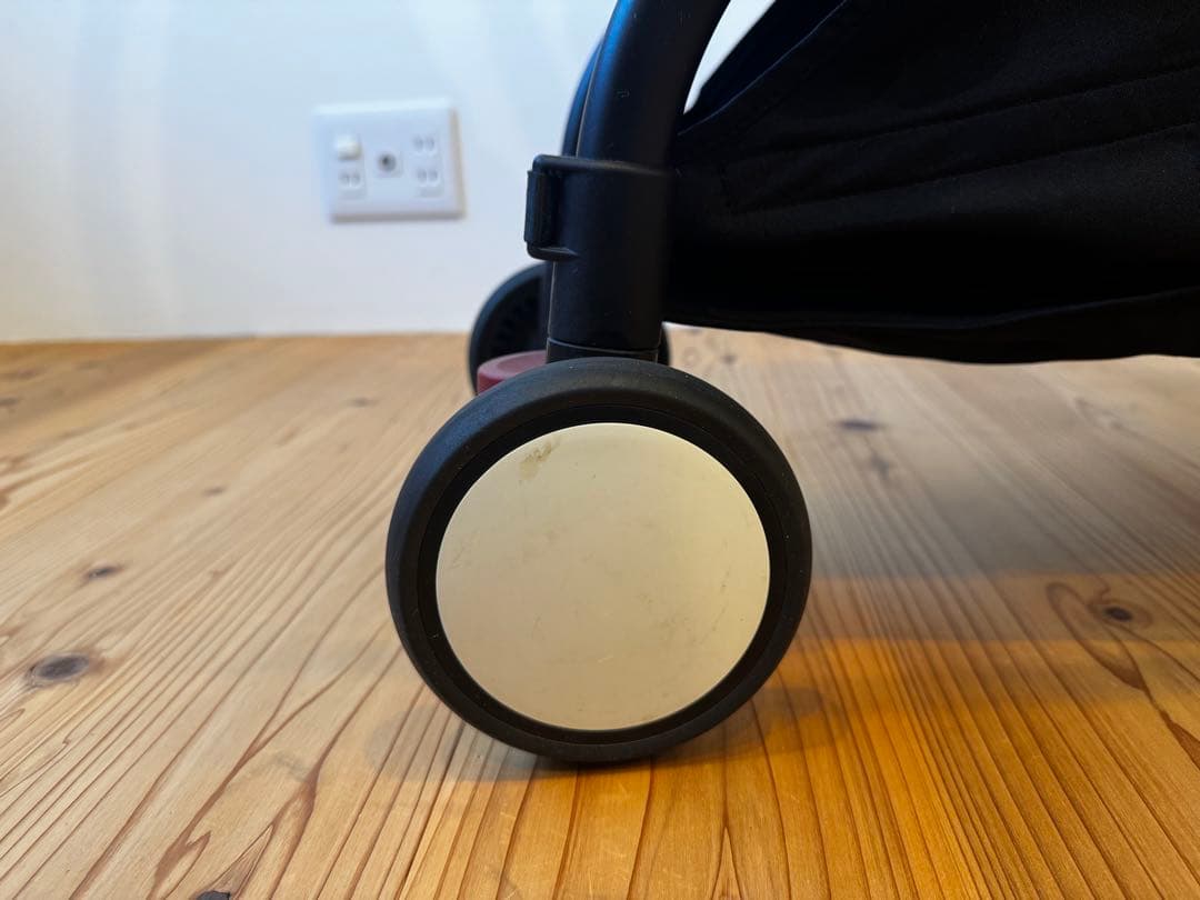 ベビーゼン ベビーカー ヨーヨープラス 6+ ブラックフレーム　レインカバー付き