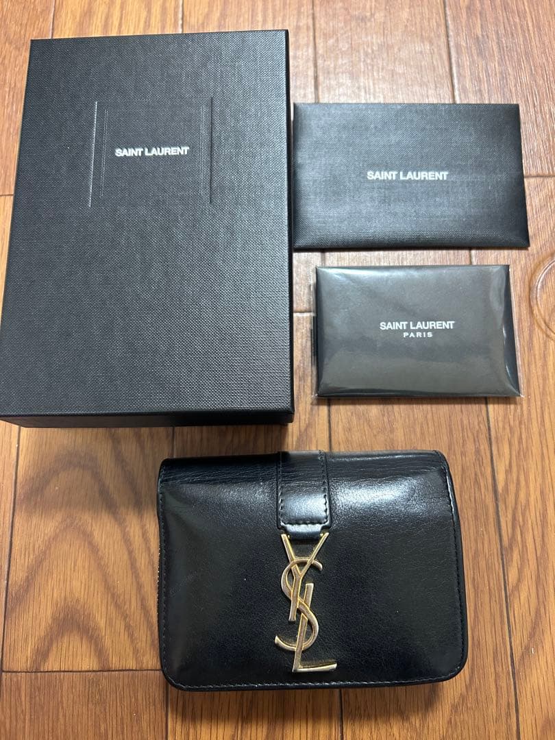 C*O様 サンローラン　イヴサンローラン YSL 黒　ゴールド　金　財布　折財布