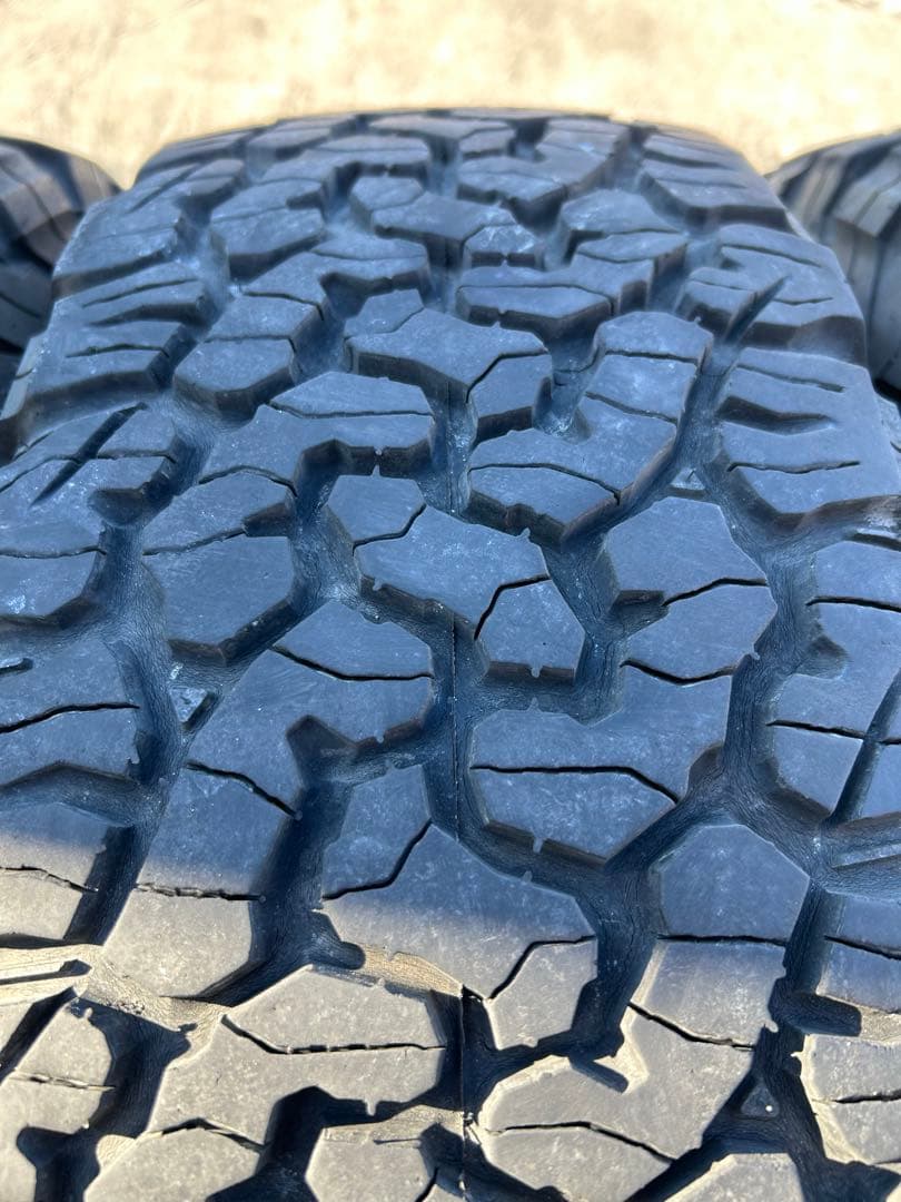 BF Goodrich K02 235/70R16 4本 8分山