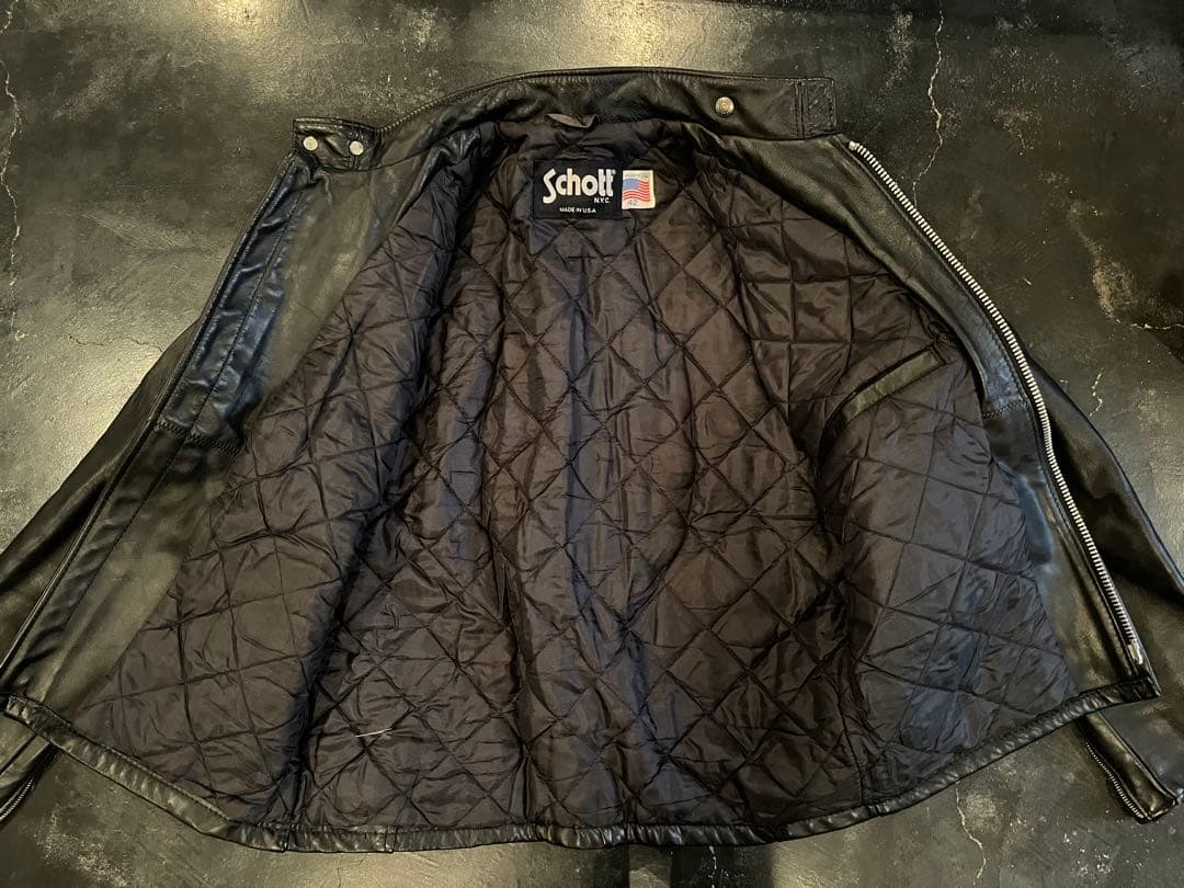 あ*ら様 schott ブラック レザー シングルライダースジャケット　42 U