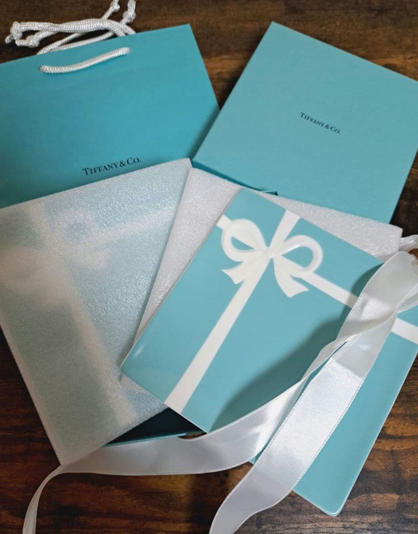 ティファニー ブルーボウデザートプレート 1箱 (2個入) ショップ袋 リボン付