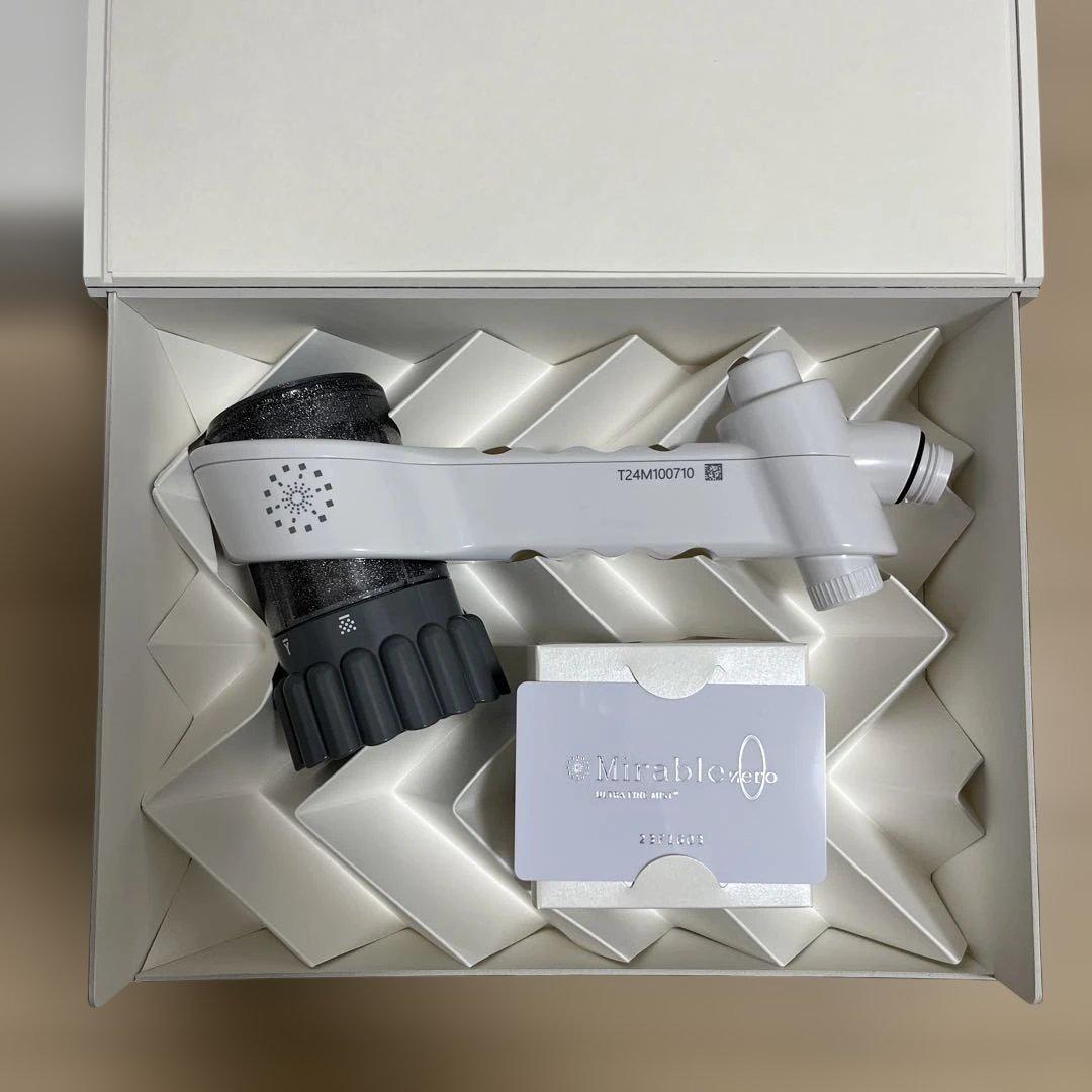 Mirable Zero シャワーヘッド ホワイト/グレー