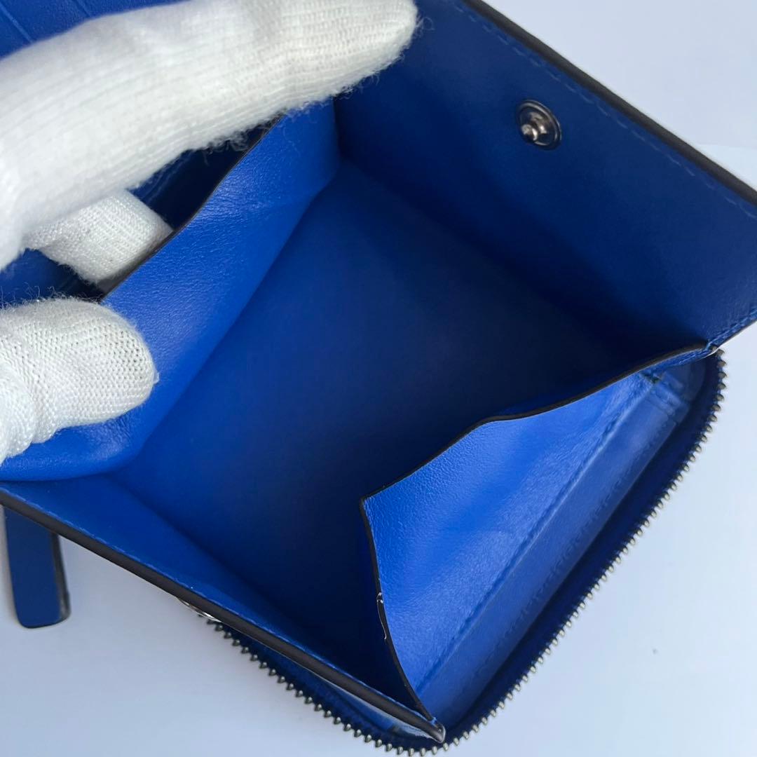 YoU-K ✨　JIMMY CHOO 　ラウンドジップ　財布　青　スタッズ