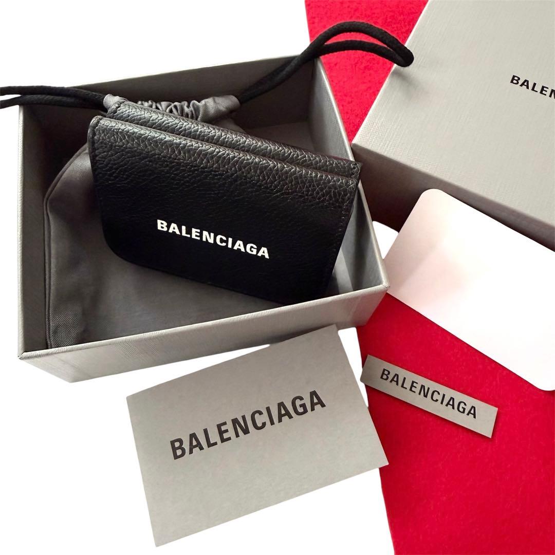 極美品✨ BALENCIAGAバレンシアガ三つ折り財布593813黒ブラック
