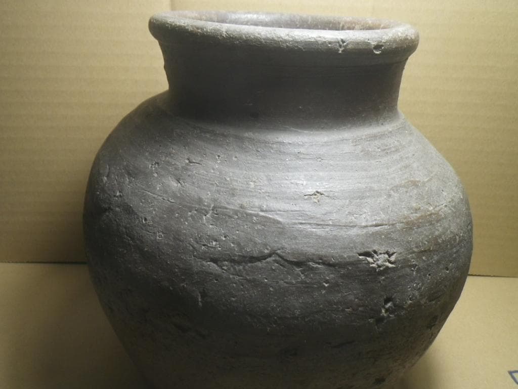 古備前壺　うずくまる 22/12/29