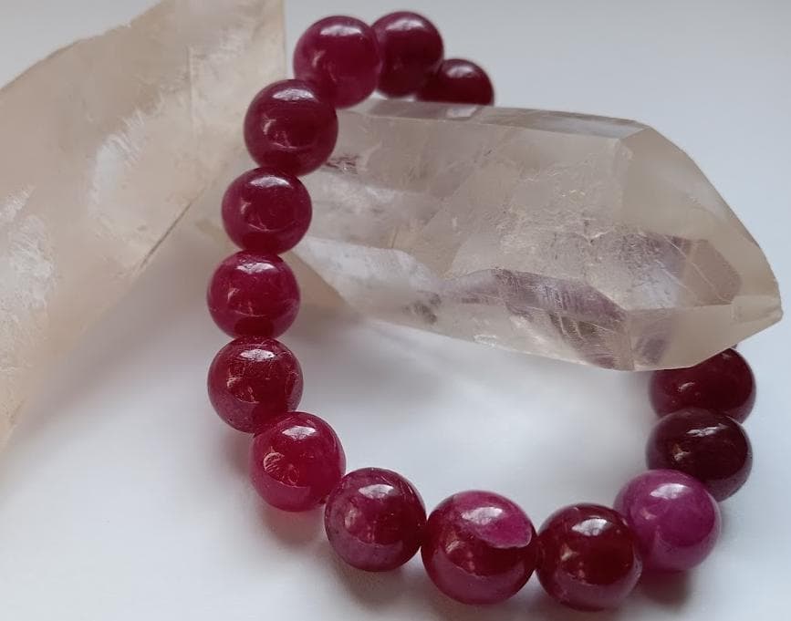 トリ―テッドルビー天然石8mmブレス